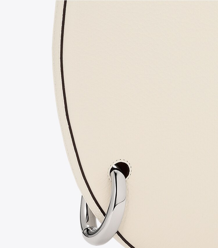 Tory Burch designer ショルダーバッグ ピアス ペブルド スモール ハンドバッグ in Ivory ディテール