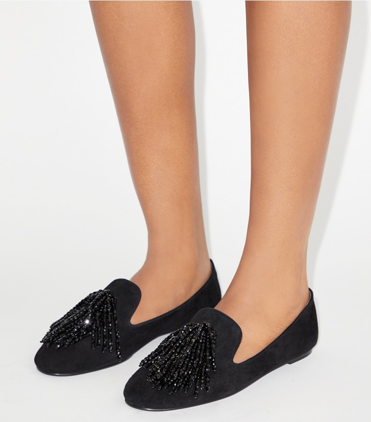 Tory Burch designer flats Smoking Slipper in PERFECT BLACK accessory on model