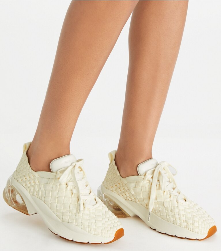 Tory Burch designer sneakers Sneaker Good Luck intrecciata in NEW IVORY angle