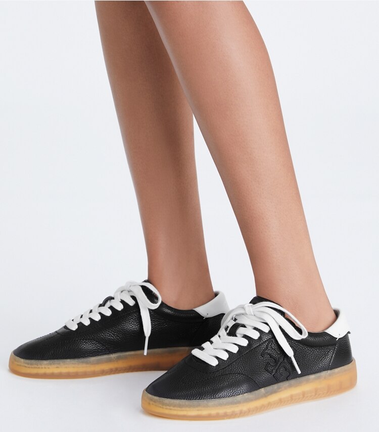 Tory Burch designer sneakers Sneaker Phoenix in PERFECT BLACK / WHITE / WHITE additional on model