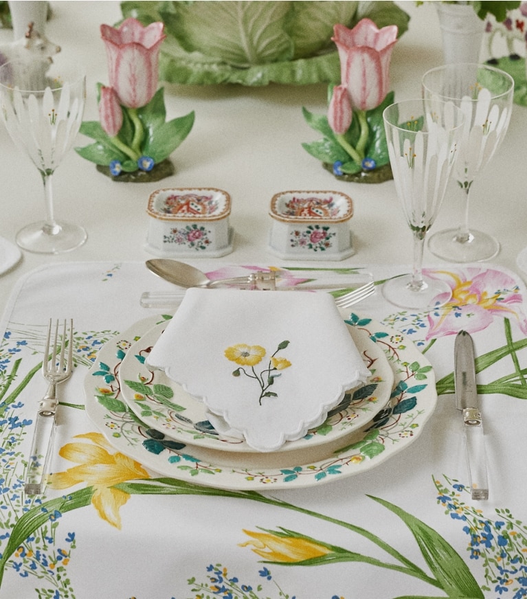 Tory Burch designer tabletop & drinkware Spring Meadow Champagne Flute, Set Of 2 in Clear/Multi front