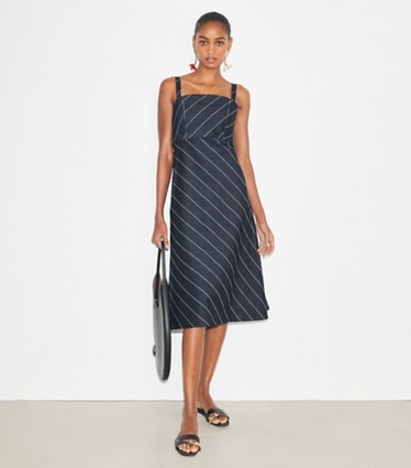 Tory Burch designer ドレス ストライプ コットン ドレス in Navy/Ivory モデル前面