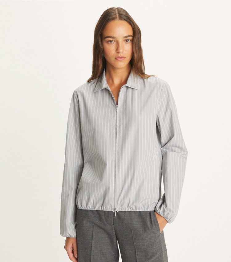 Tory Burch designer トップス ストライプ コットン トップス in Medium Grey/White on model detail