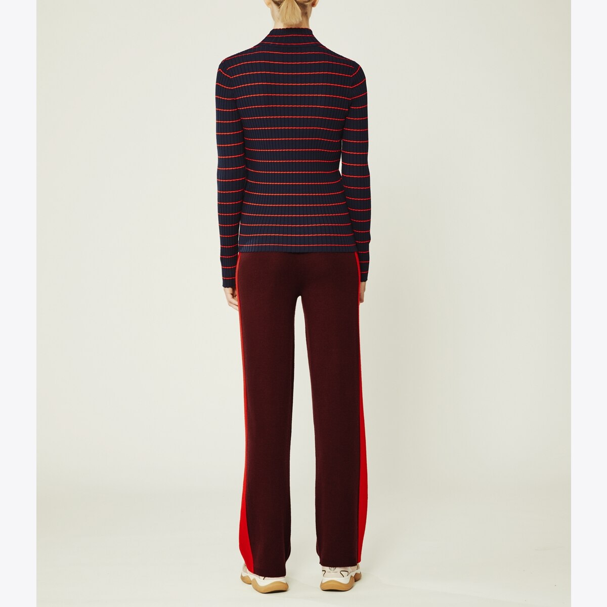 送料&関税込み★Tory Burch★STRIPED WOOL RIBBED TURTLENECK striped-ribbed-soft-tech-knit-