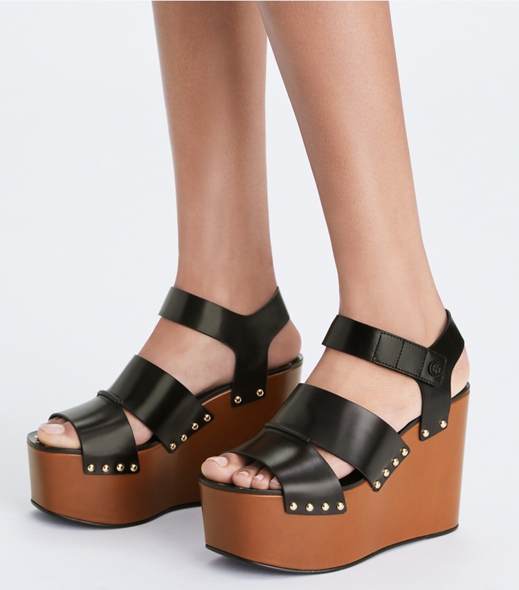 Tory Burch designer sandals Studded Platform Wedge in PERFECT BLACK additional on model