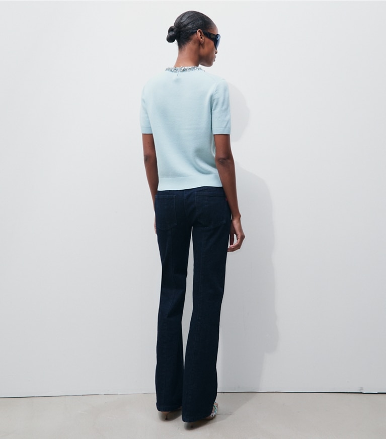 Tory Burch diseñador jerséis Suéter de lana adornado en Frozen Sky parte posterior en modelo