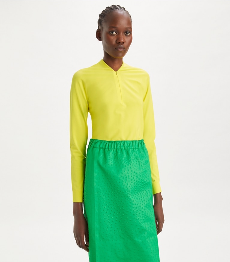 Tory Burch diseñador suéteres Suéter de viscosa con cremallera en Lemon Citrus detalle en modelo