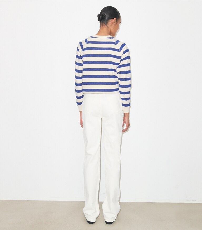 Tory Burch diseñador suéteres Sudadera de algodón a rayas en New Ivory Basin Stripe parte posterior en modelo