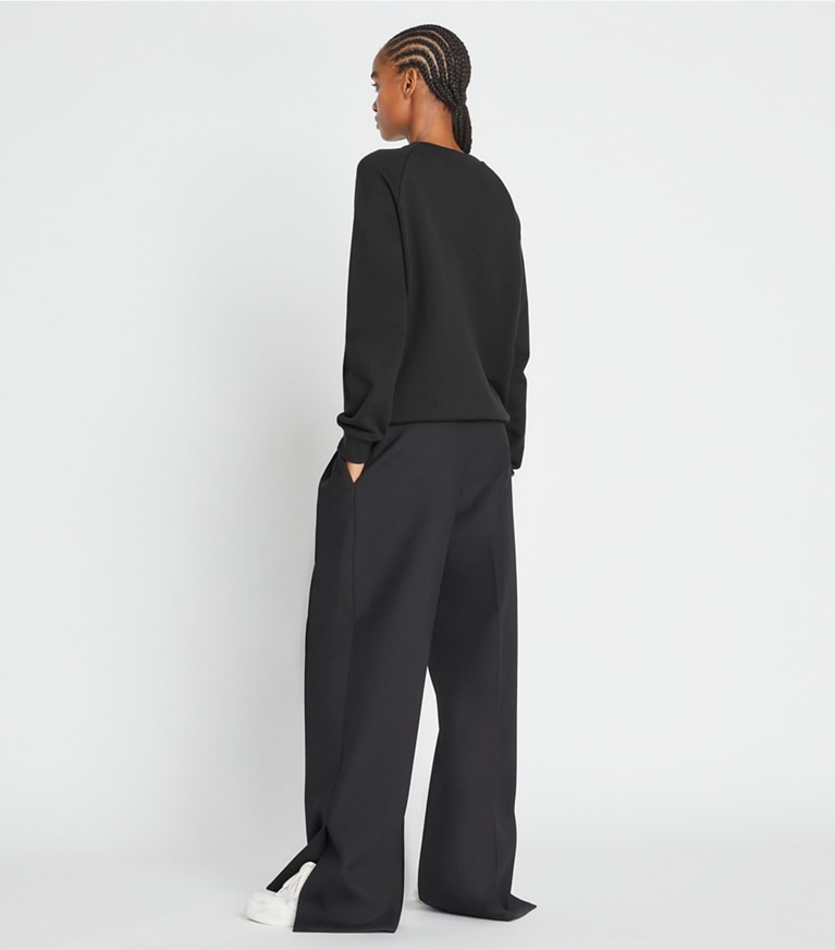 Tory Burch diseñador jerséis Sudadera de cuello redondo de felpa francesa gruesa con logotipo en Black parte posterior en modelo