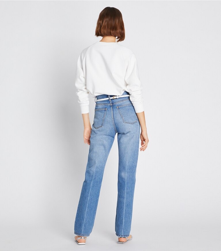 Tory Burch diseñador suéteres Sudadera de cuello redondo de felpa francesa gruesa con logotipo en Snow White parte posterior en modelo