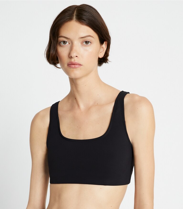 Tory Sport diseñador sujetadores deportivos Sujetador de compresión Sculpt en Sport Black detalle en modelo