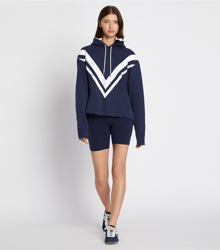 Tory Burch designer sweaters Sweat à capuche à chevrons en molleton in Tory Navy/Snow White front