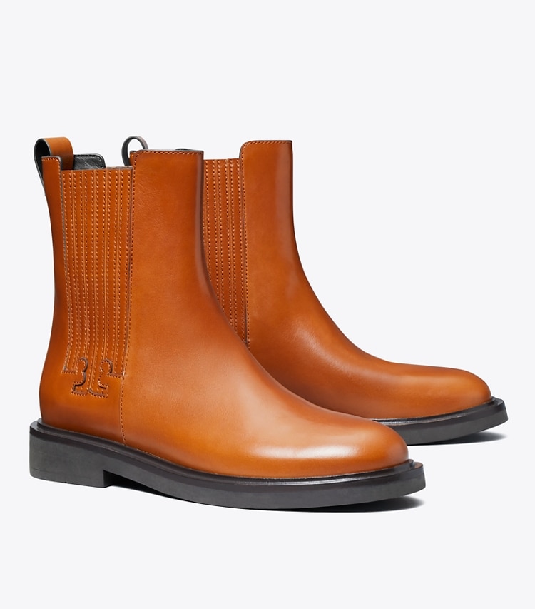 Tory Burch designer ブーティ Tゴア チェルシーブーツ in SIERRA TAN angle