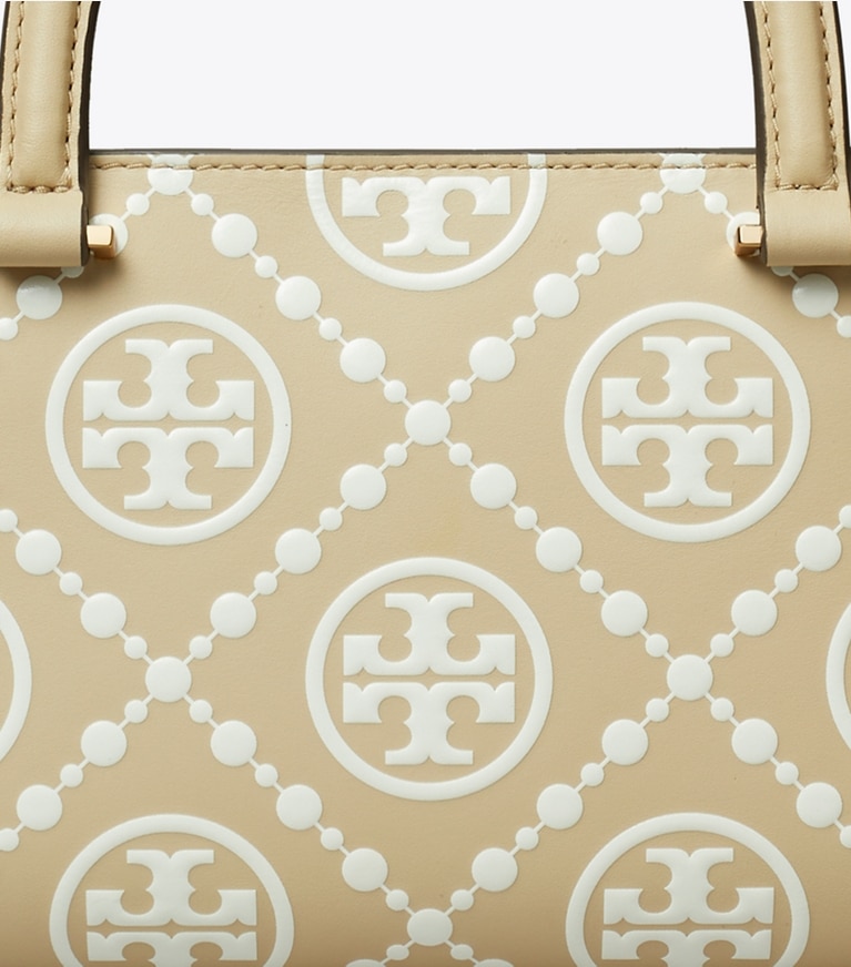 Tory Burch designer サッチェルバッグ Tモノグラム コントラスト エンボス イーストウエスト スモール トートバッグ in Beige angle