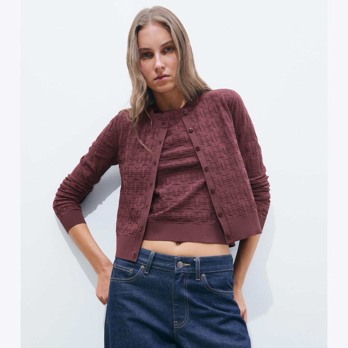 T MONOGRAM JACQUARD CARDIGAN - thumbnail 2