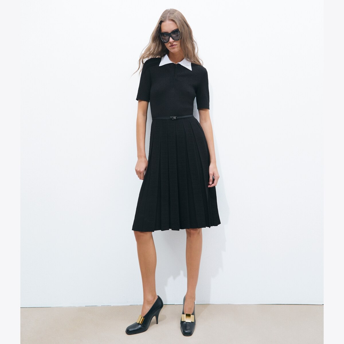 T MONOGRAM JACQUARD PLEATED DRESS - thumbnail 2