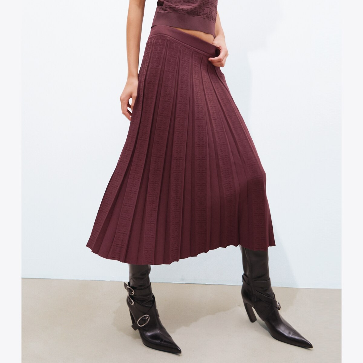 T MONOGRAM JACQUARD SKIRT - thumbnail 5