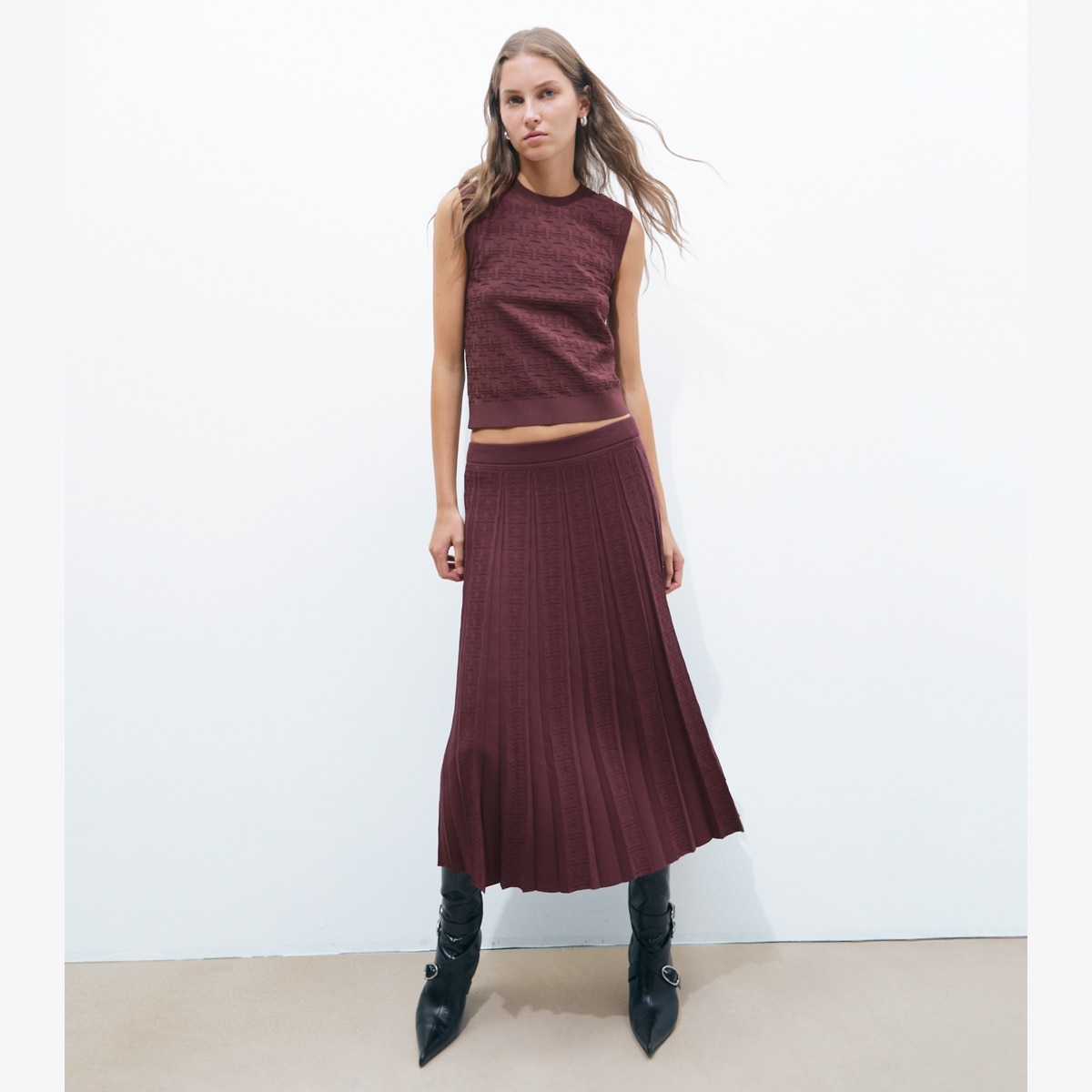T MONOGRAM JACQUARD SKIRT - thumbnail 2