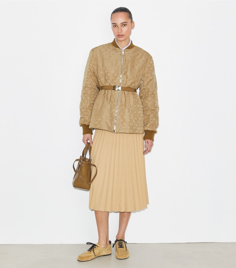 Tory Burch designer ジャケット Tモノグラム ジャガード ジップ ジャケット in Beige T Monogram front