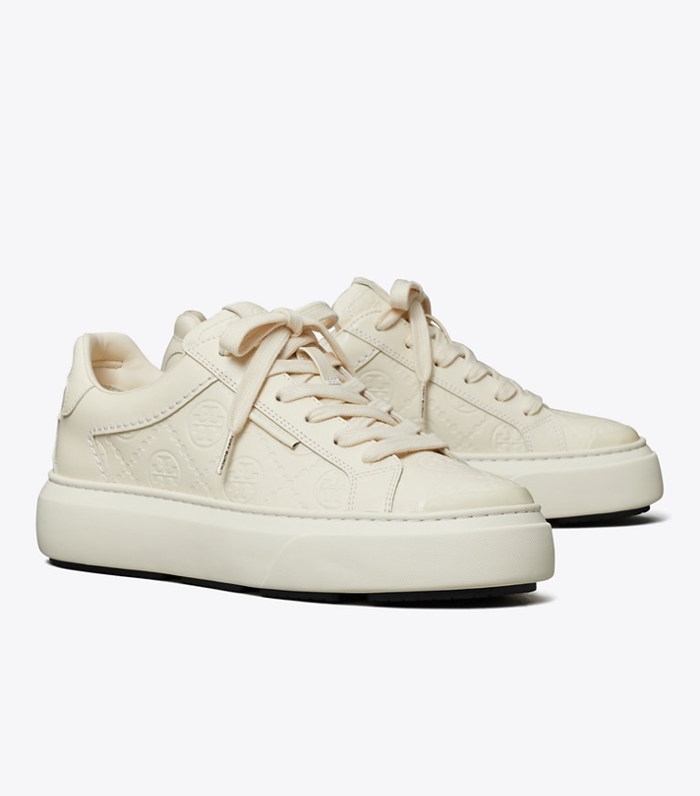 Tory Burch designer スニーカー Tモノグラム レディーバグ スニーカー in LIGHT CREAM / LIGHT CREAM / LIGHT CREAM angle