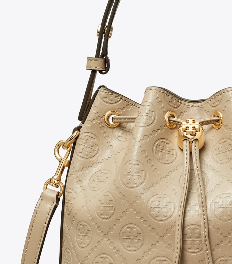 Tory Burch designer crossbody bags T Monogram Leather Bucket Bag in Fresh Clay angle