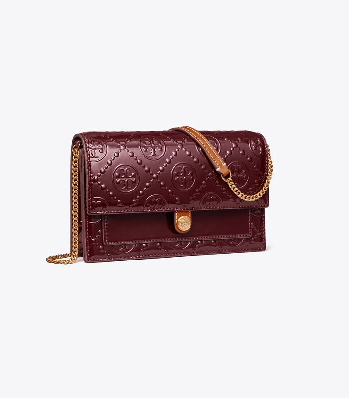 https://s7.toryburch.com/is/image/ToryBurch/style/t-monogram-patent-embossed-chain-wallet.TB_152526_600_SLANG.pdp-720x819.jpg