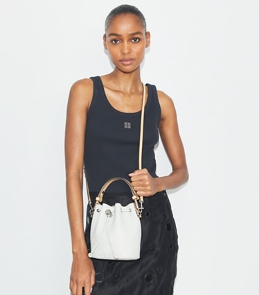 Momo♫新品未使用　トリーバーチ　ブリテンチェーンウォレット Amazon | [トリーバーチ] バッグ レザー ブリテン ロゴ チェーン