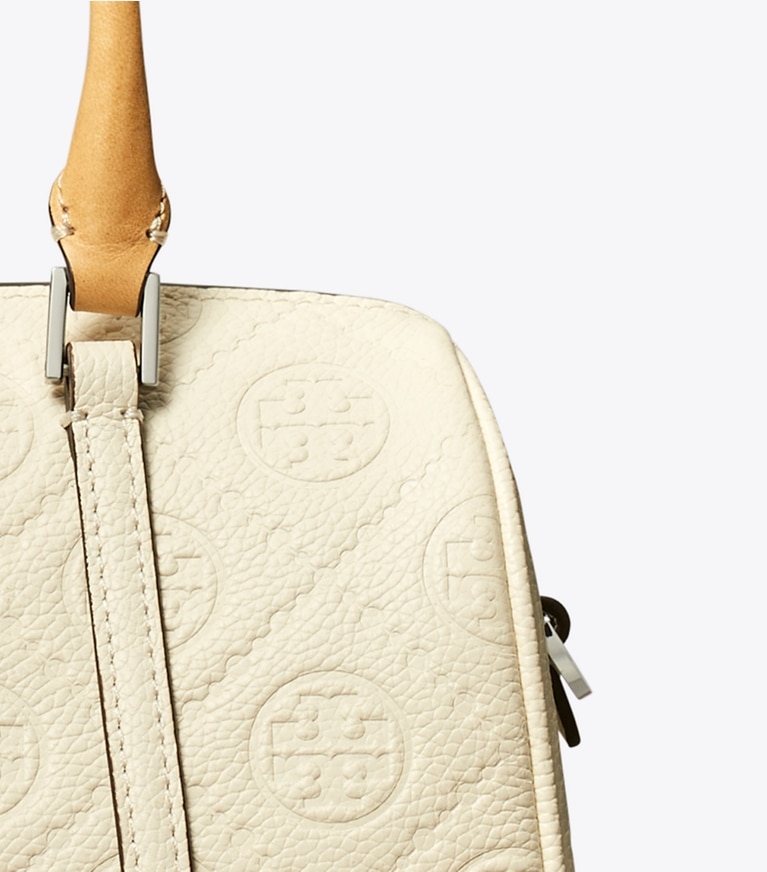 Tory Burch designer クロスボディバッグ Tモノグラム ペブル プチバレルバッグ in Warm White angle