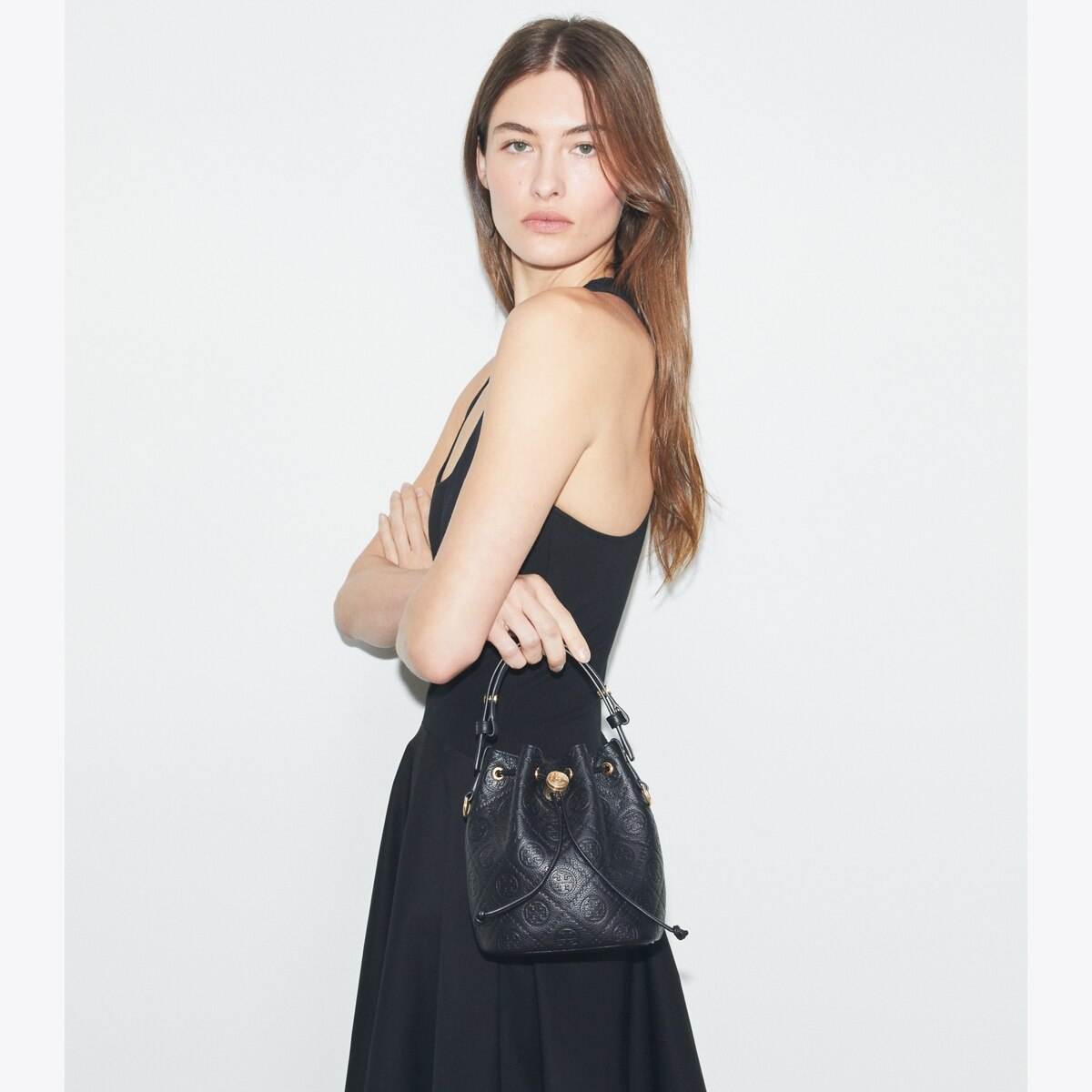 ★送料・関税込★Tory Burch★monogram mini bucket bag★ Mini T Monogram Bucket Bag: Women's Handbags | Crossbody