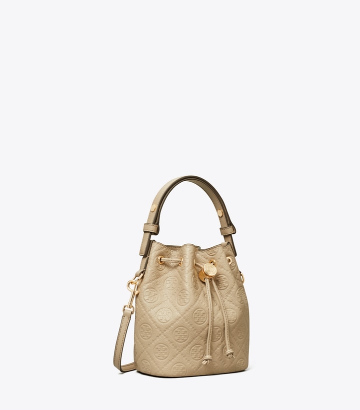 Tory Burch designer クロスボディバッグ Tモノグラム ペブルド ミニバケットバッグ in Fresh Clay angle