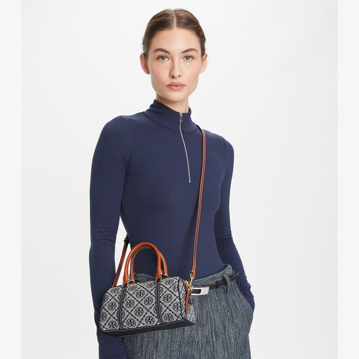 t-monogram-petite-barrel-bag-