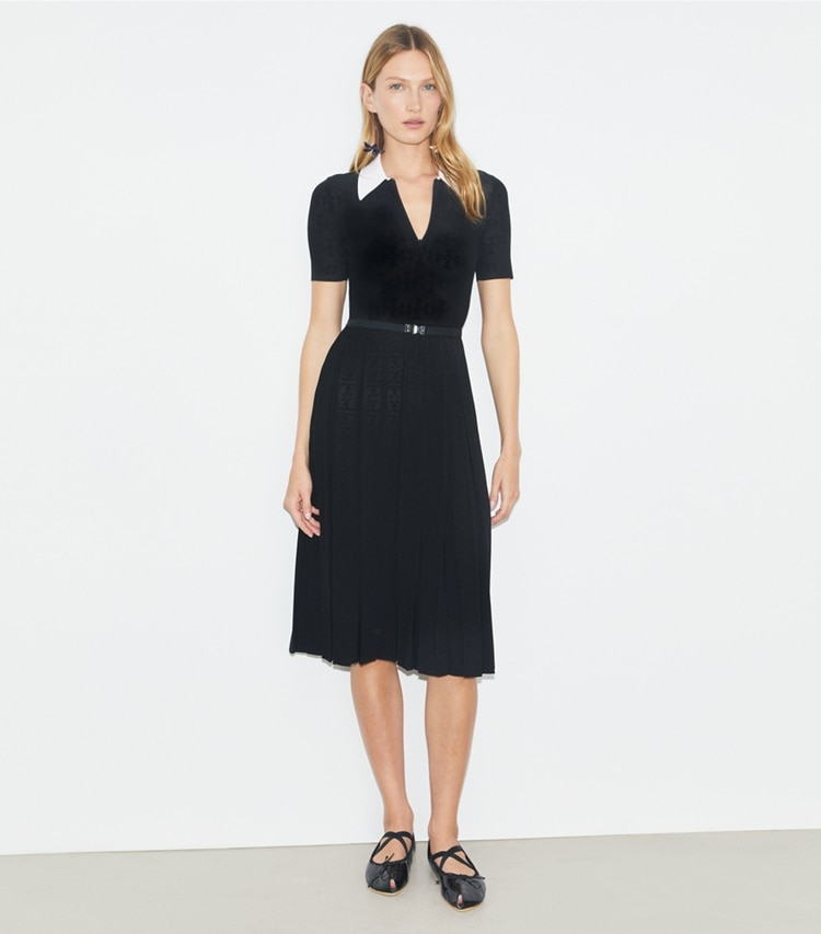 Tory Burch designer ドレス Tモノグラム ポインテール プリーツドレス in White / Black モデル前面