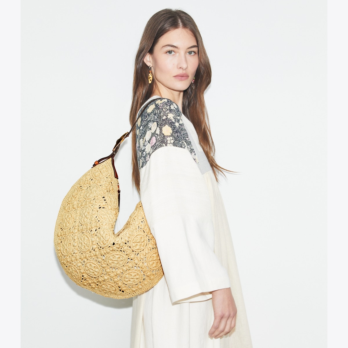 ハンドバッグ RAFFIA T MONOGRAM BALLOON BAG T Monogram Raffia Balloon Bag: Women's Designer Hobo Bags