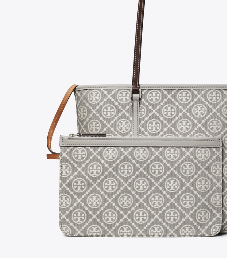 Tory Burch designer トートバッグ Tモノグラム ユーティリティ スモール ジップトートバッグ in Gray angle