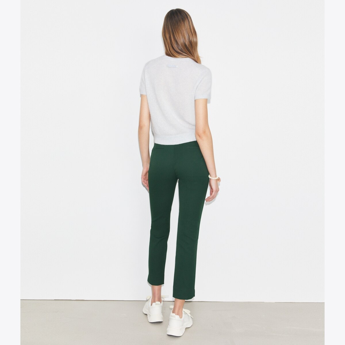 tech-twill-golf-pant-on-model-