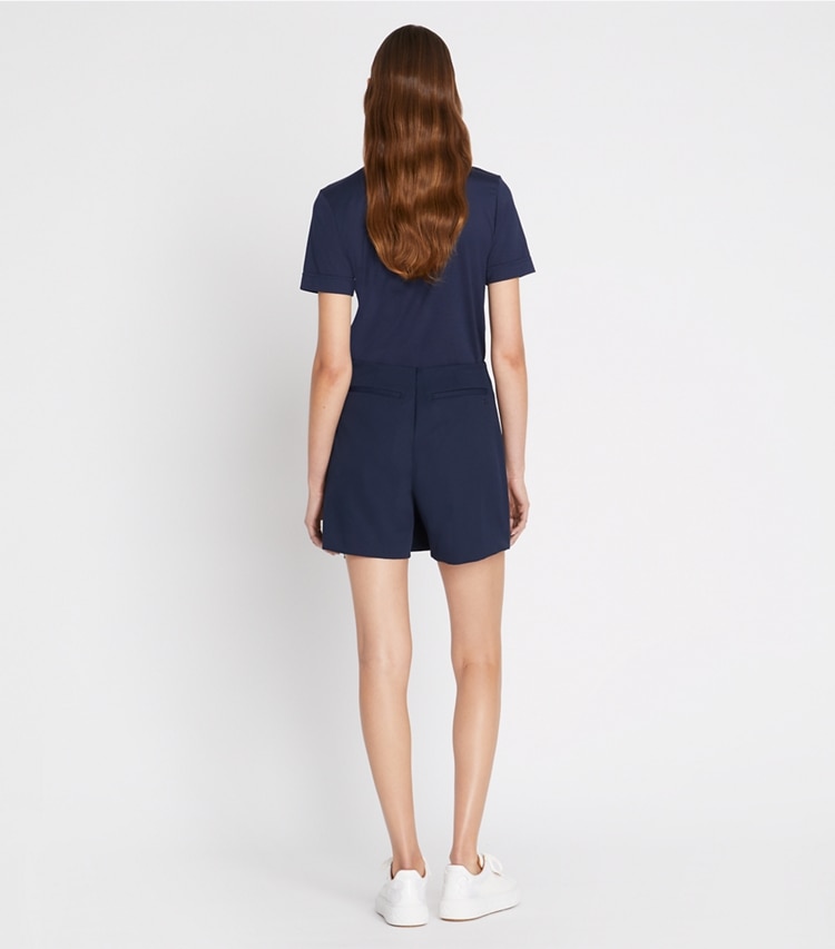 Tory Sport designer ボトムス テック ツイル ラッフル スコート in Tory Navy on model back