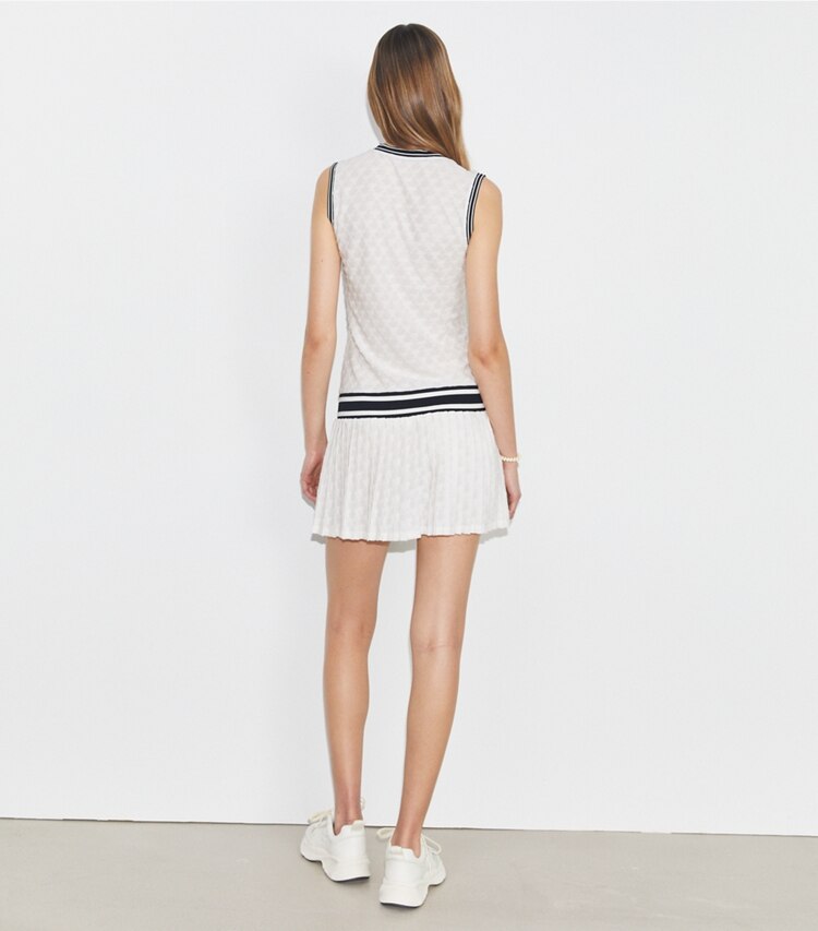 Tory Sport designer kleider Tenniskleid aus Terry-Jacquard in Snow White on model back