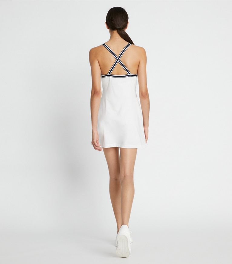Tory Sport designer kleider Tenniskleid mit überkreuzter Rückenpartie in Snow White front