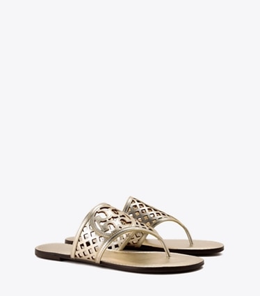 Tory Burch designer サンダル サッチ メタリック トングサンダル in Spark Gold angle
