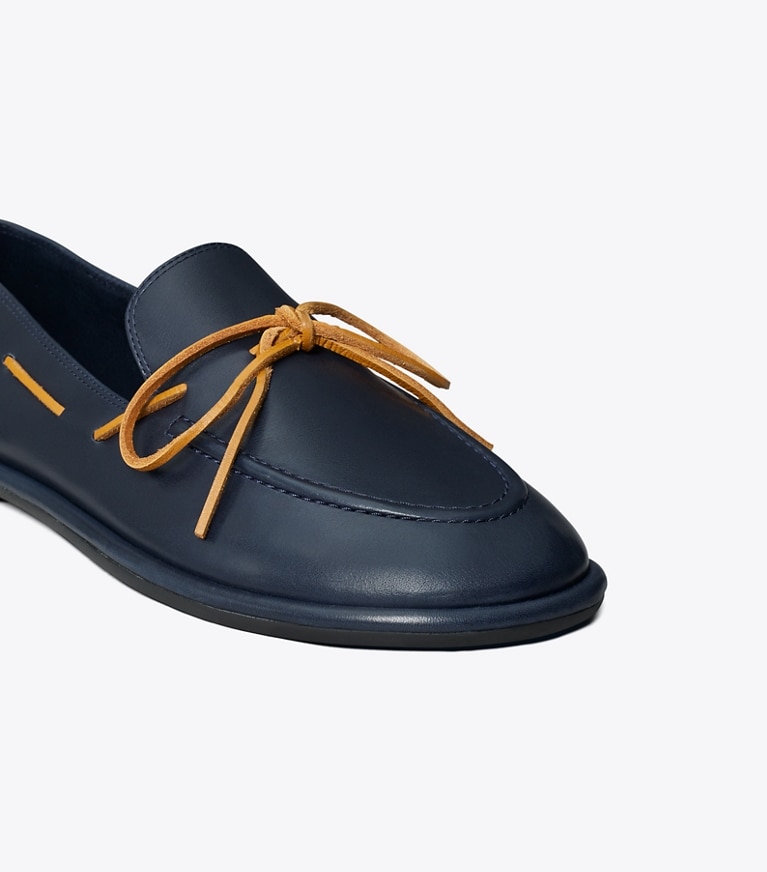 Tory Burch designer flats The Boaty in NEW NAVY / TAN angle