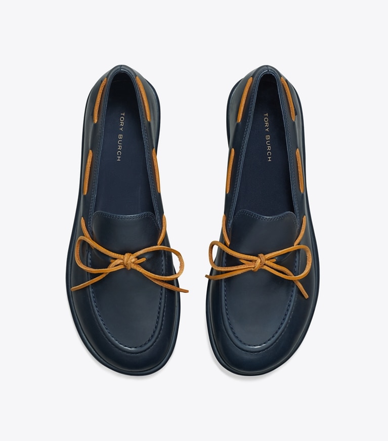 Tory Burch designer flats The Boaty in NEW NAVY / TAN angle