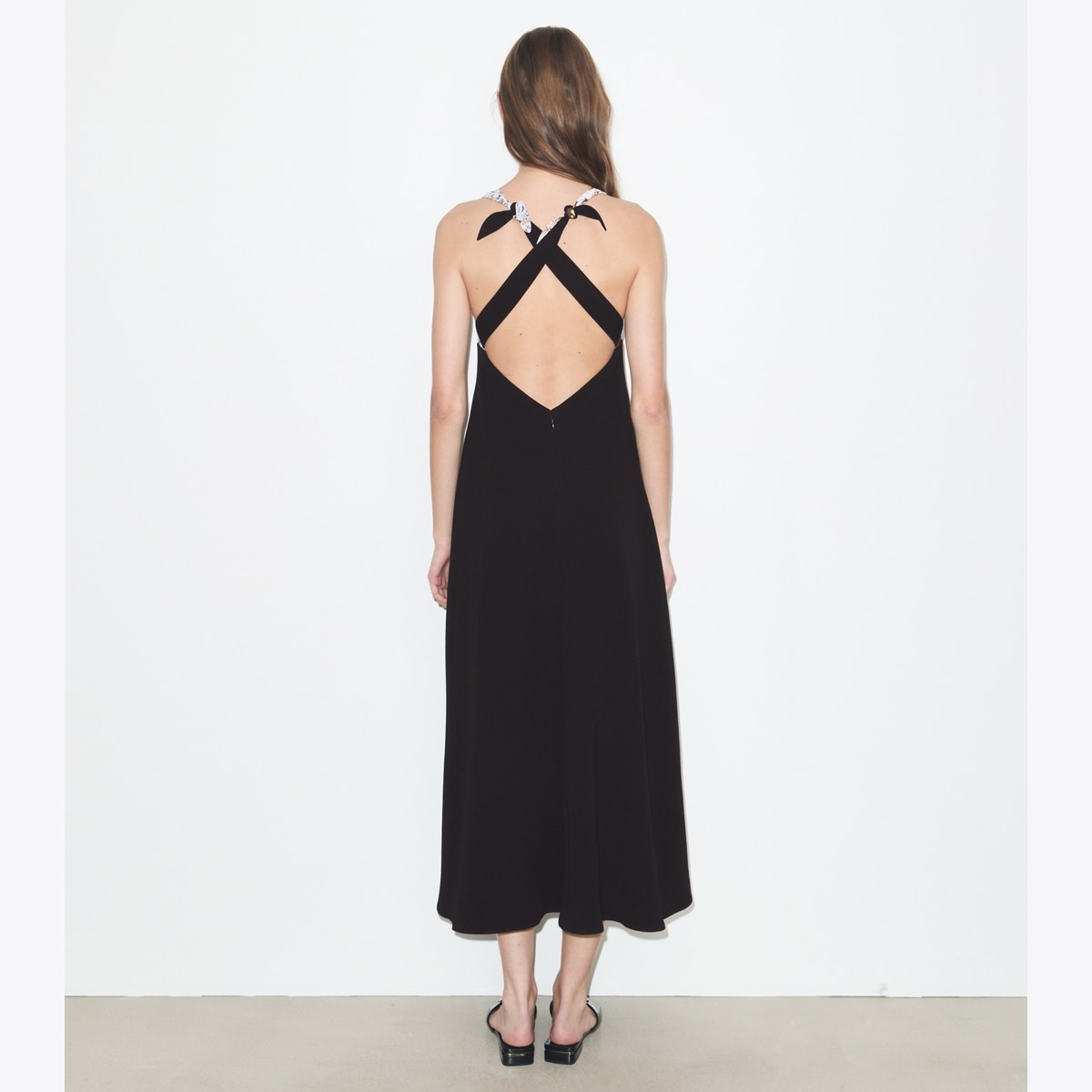 TIE-BACK CREPE DRESS - thumbnail 3