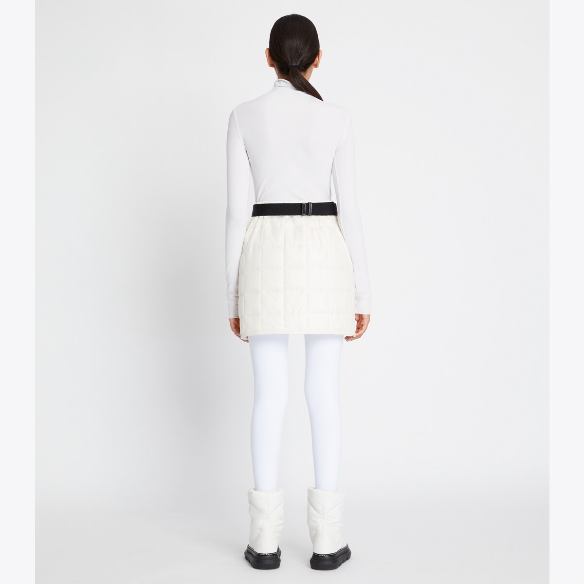 TORY BURCH ホワイト ハイネック半袖ニット レースアップ ポロセーター: レディース トップス | Tory Burch JP