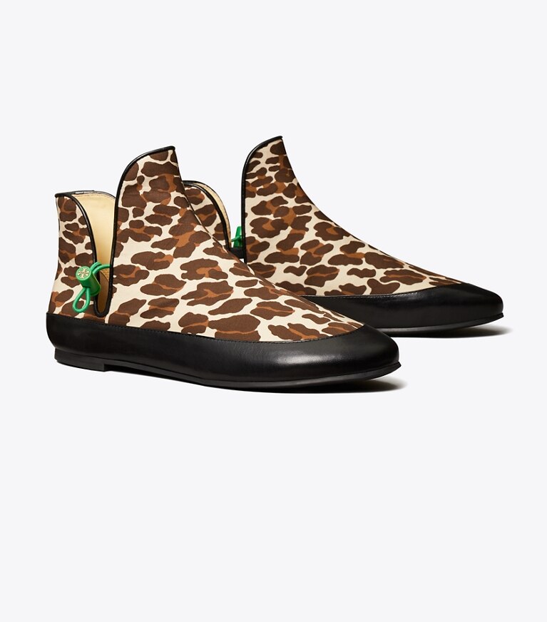 Tory burch miller hot sale leopard 9