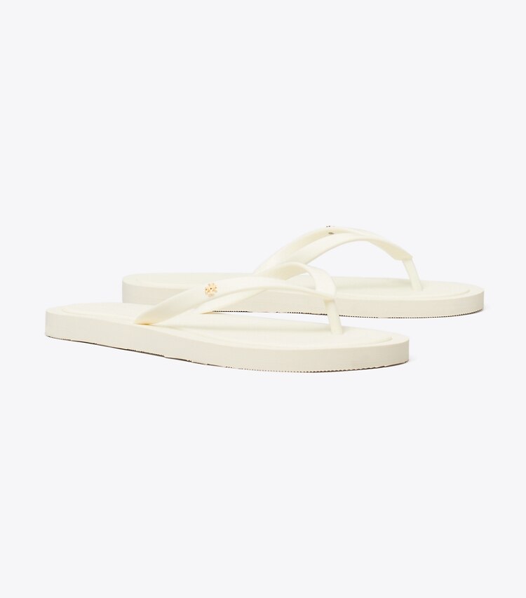 Tory Burch designer sandales Tong matelassée Kira dans NEW IVORY / GOLD angle
