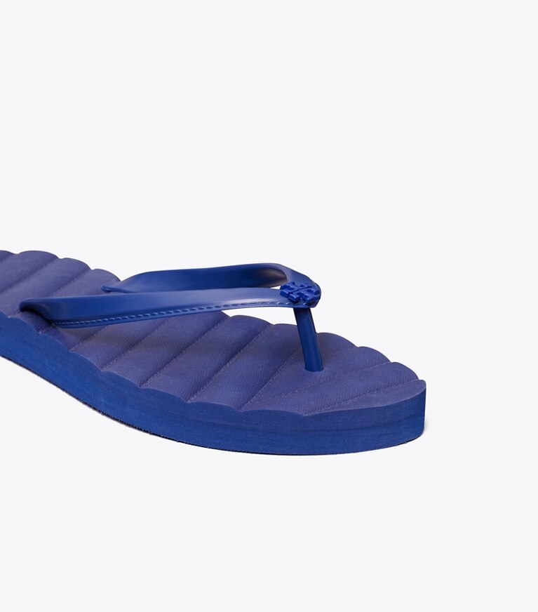 Tory Burch designer sandales Tongs Kira in DARK INDIGO angle