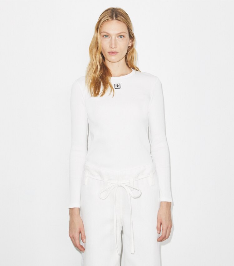 Tory Burch designer tops Top con logo in cotone in Snow White on model detail