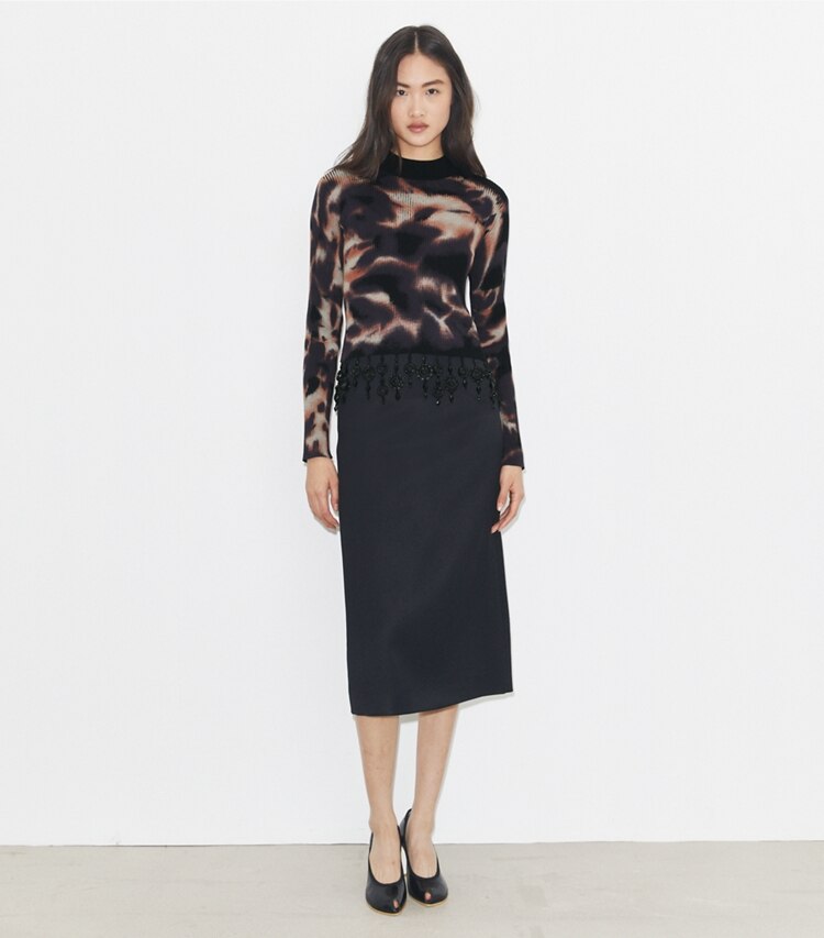 Tory Burch diseñador suéteres Top de algodón con adornos en Black / Brown frente en modelo