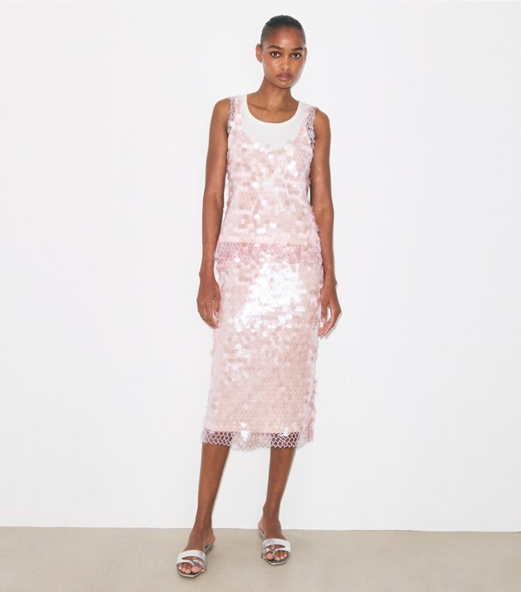 Tory Burch diseñador tops Top de malla con lentejuelas en Snow White / Light Pink frente en modelo