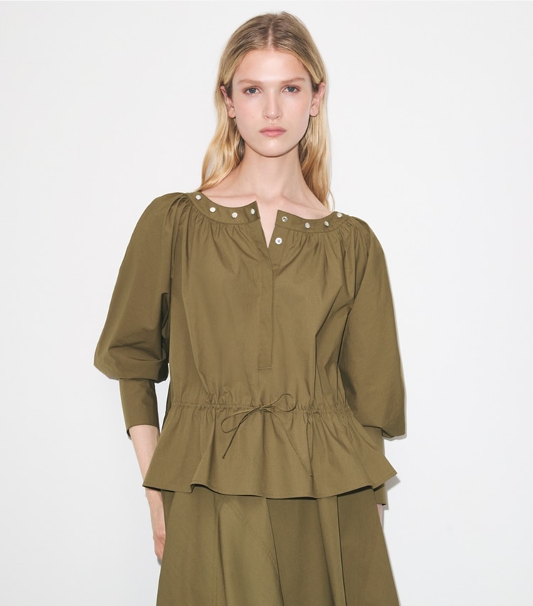 Tory Burch designer tops Top in cotone con coulisse in Olive on model detail
